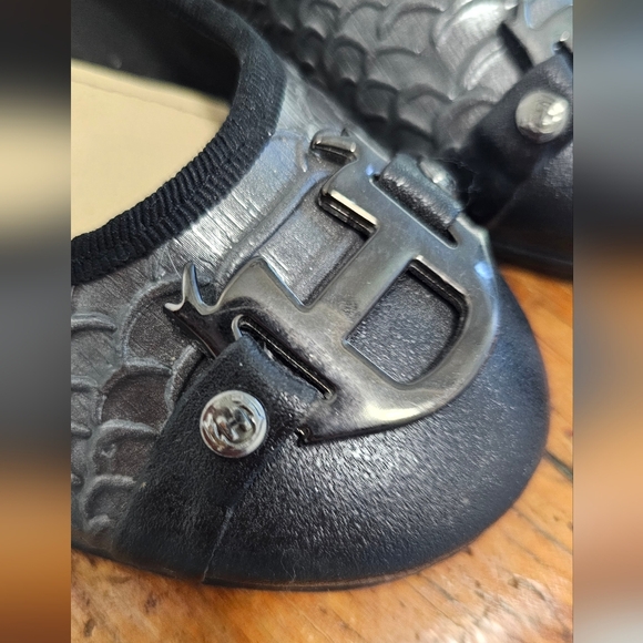 Hunter silver and grey rubber ballet flats, size 5. - Picture 2 of 9